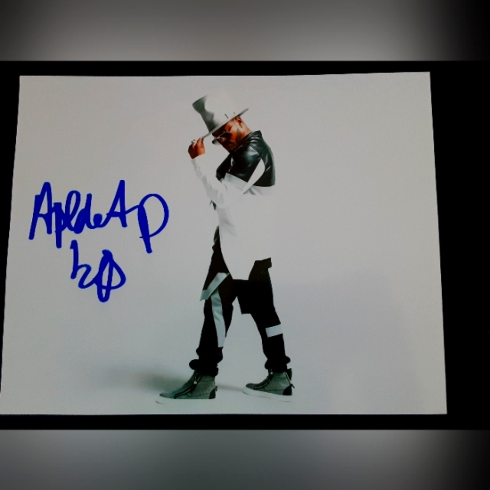The Black Eyed Peas signed photo Apl de ap autograph hip hop rap r&b